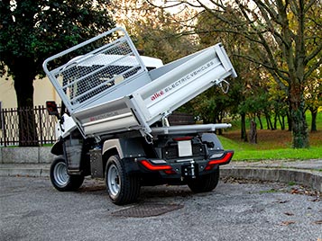 Three-sided cargo bed