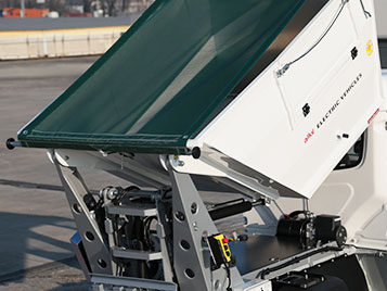 Tarp waste collection body