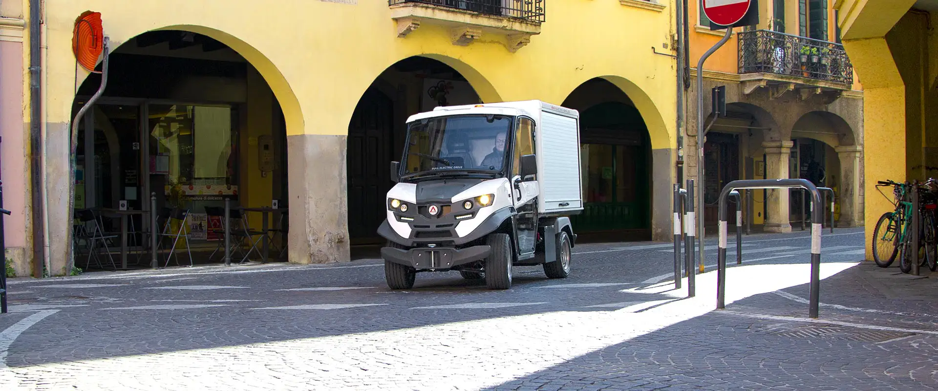 Electric vehicles for logistics Alke' - Freight distribution and delivery zero emission van