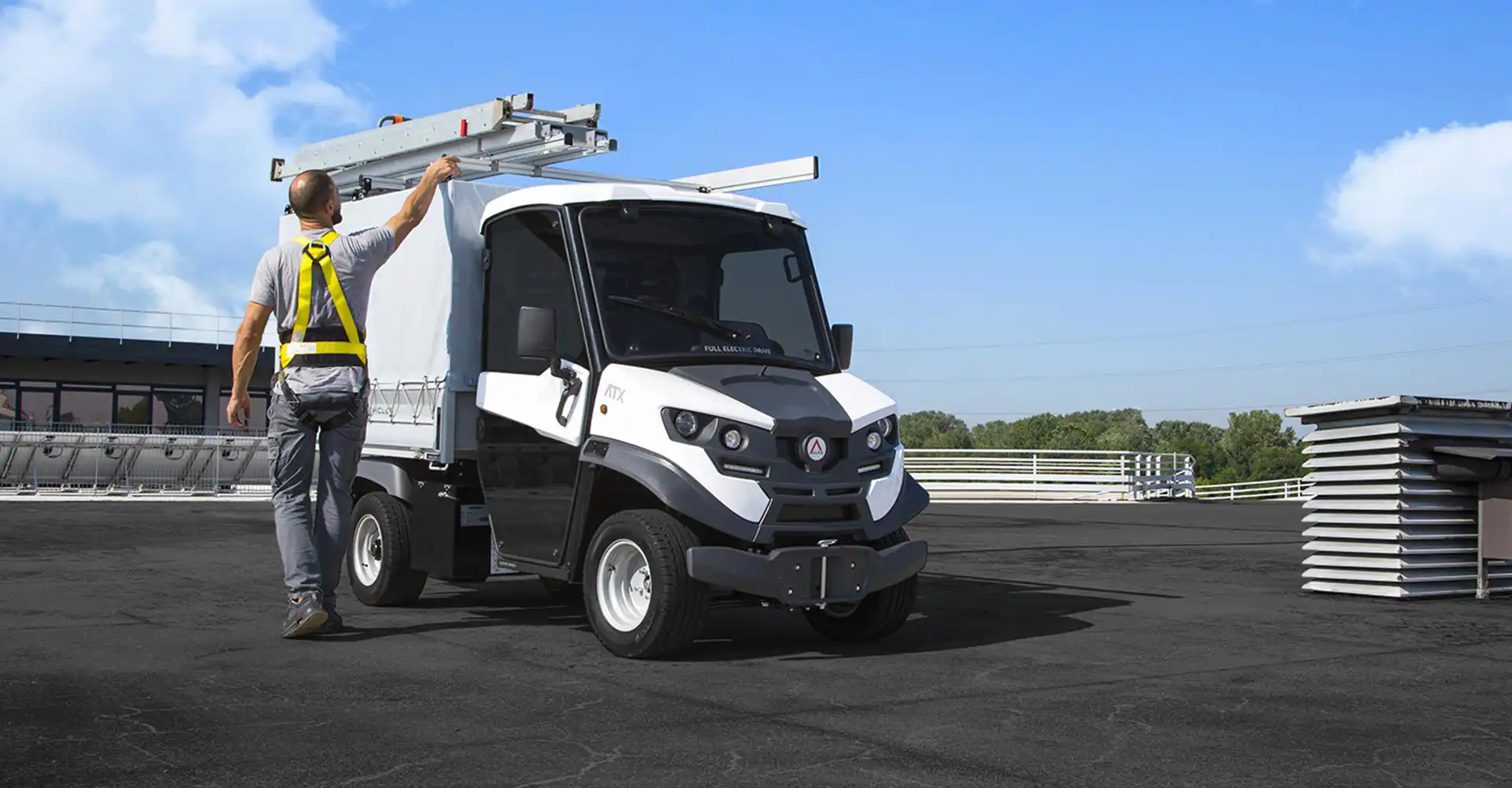 Utility Vehicle with Ladder Racks Alke'
