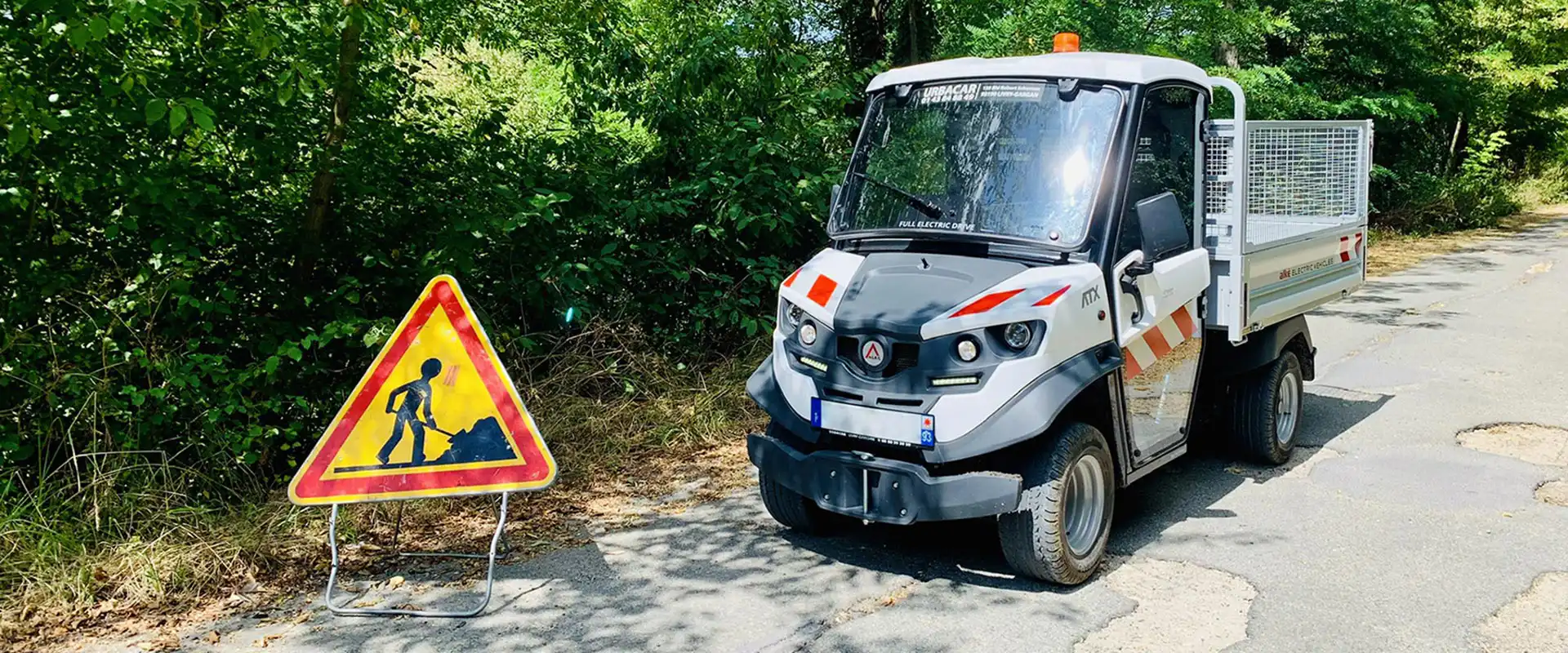 Sanitation, street cleaning and maintenance utility vehicles Alke'